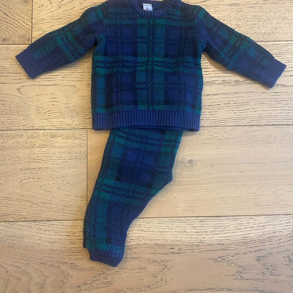 Cozy Nightwatch Plaid Sweater and Pants Set in Blue and Green